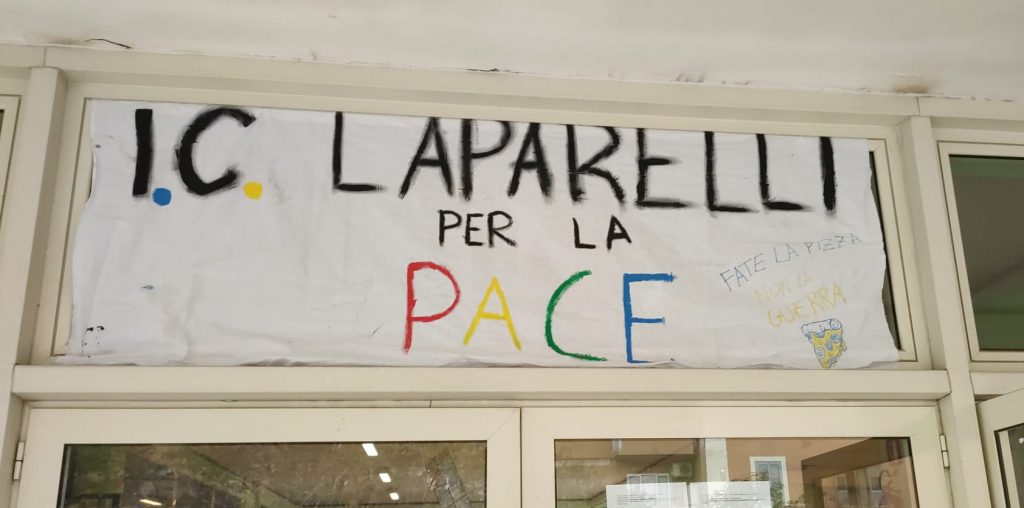 GIVE PEACE A CHANCE – L’IC Francesco Laparelli, 60 dice NO ALLA GUERRA!